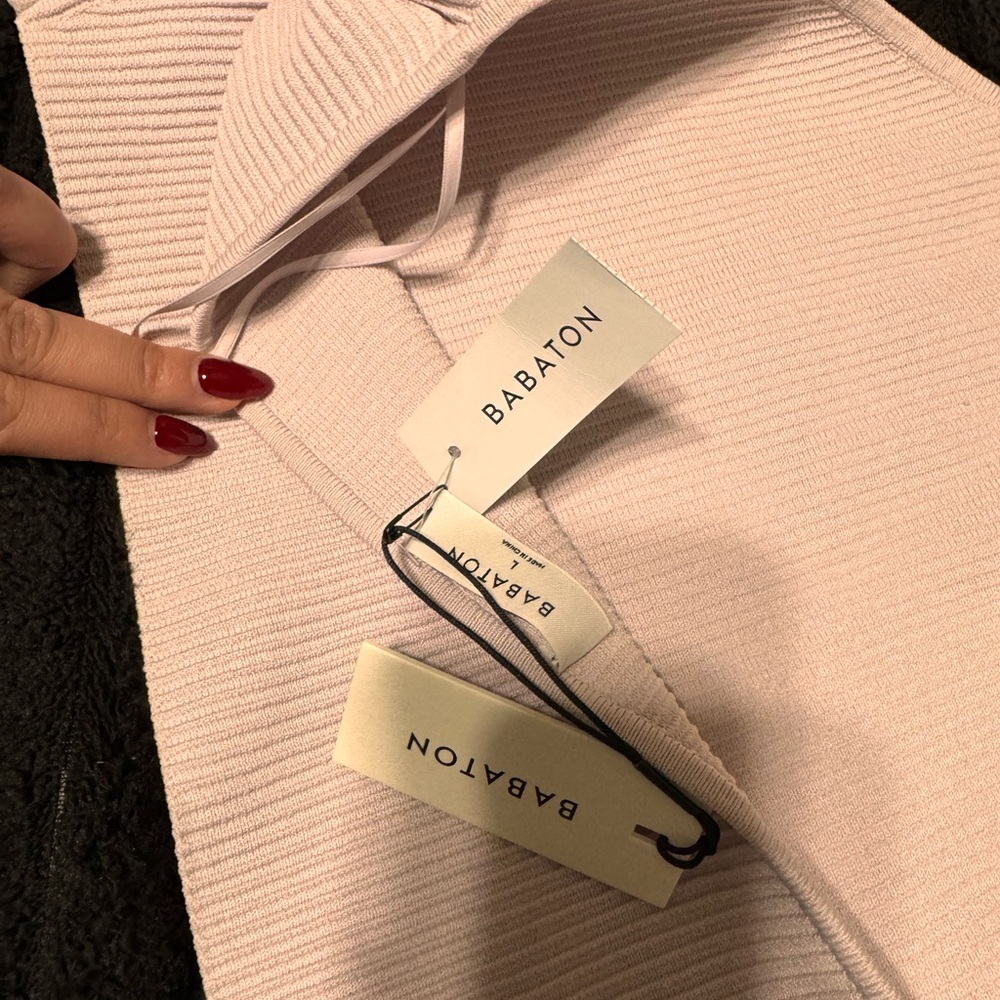 Pink Ribbed halter Aritzia top - Picture 4 of 4